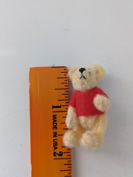 Durae Allen Li"l Honeys Miniature Pooh image 1