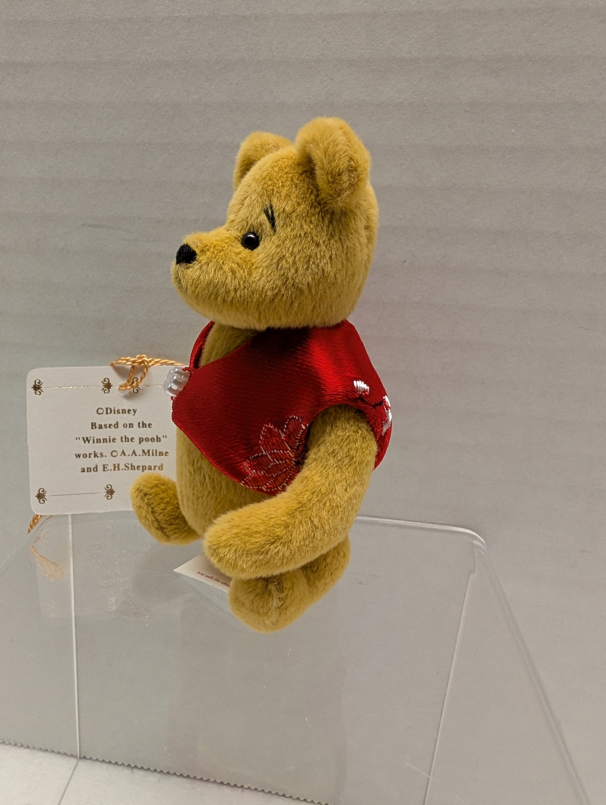 Pooh Miniature by Jamie Wu image 2