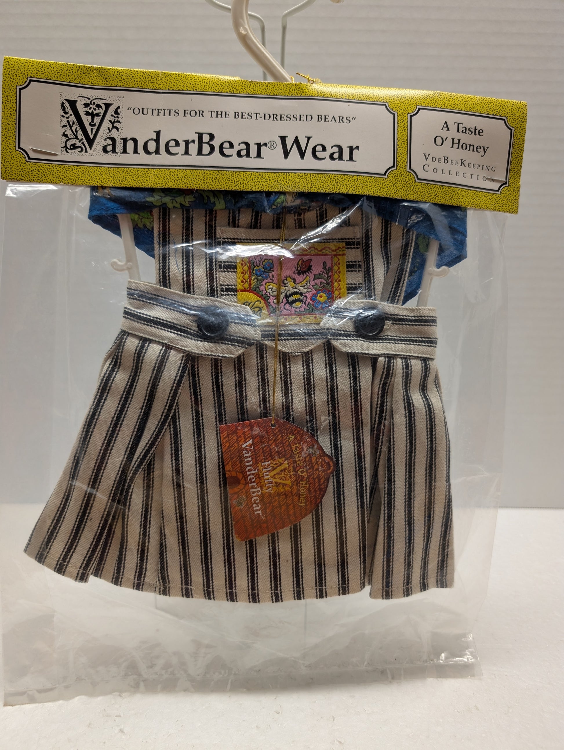 North American Taste O' Honey Fluffy Outfit 4258 image 0