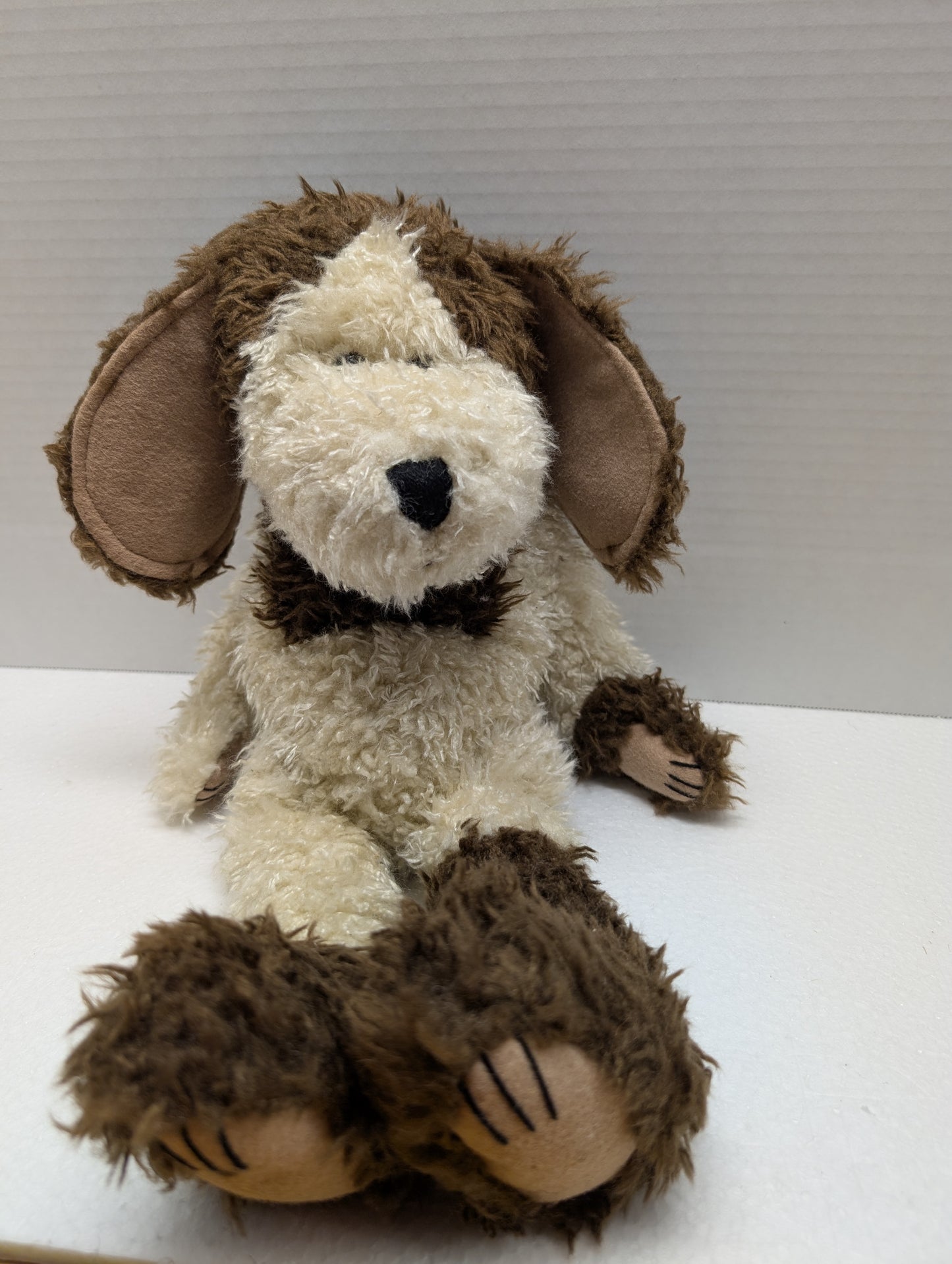 Boyds Plush Dog Collier P Hydrant 5403 image 1