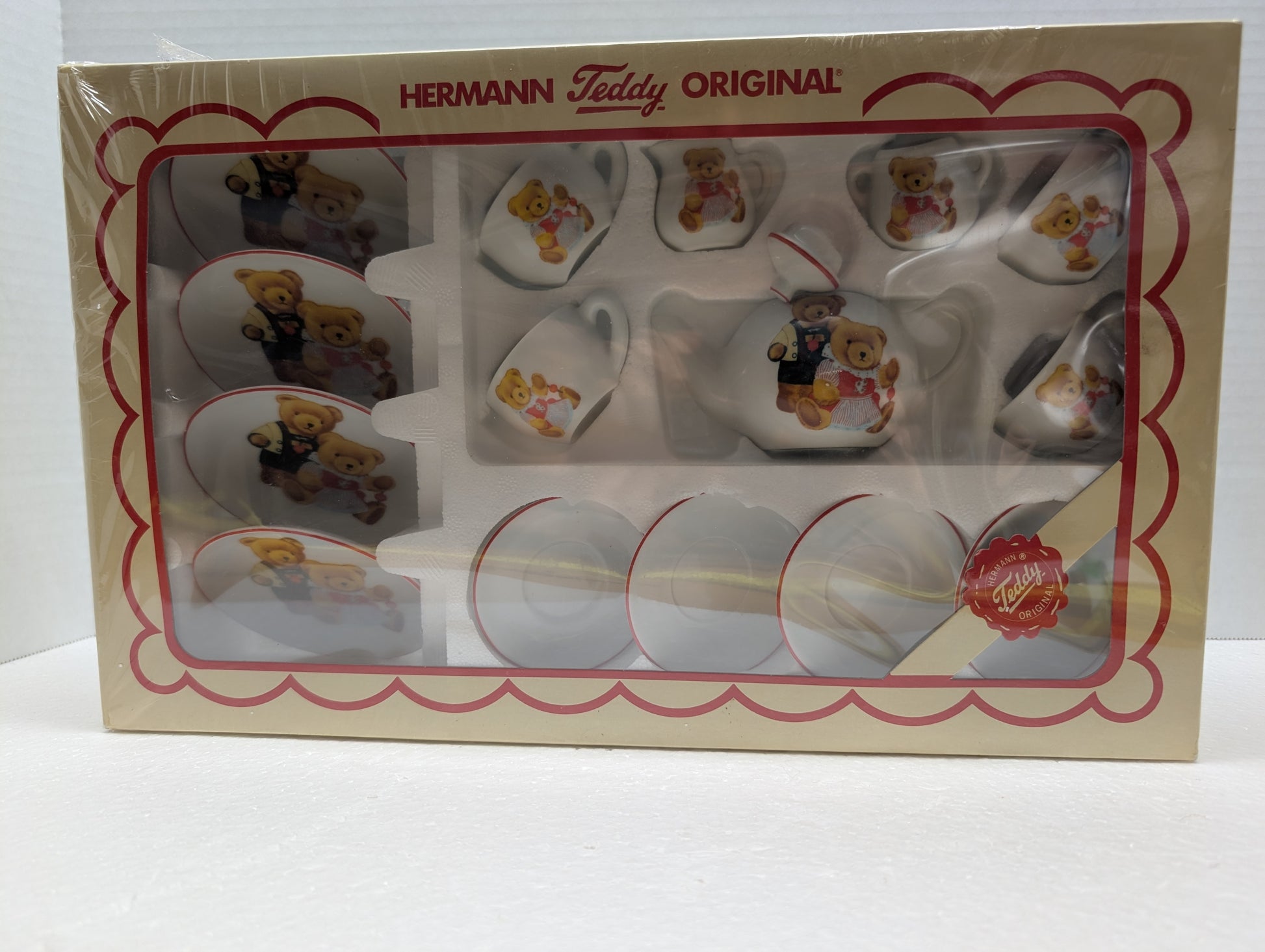 Hermann Teddy Original Tea Set Porcelain image 0
