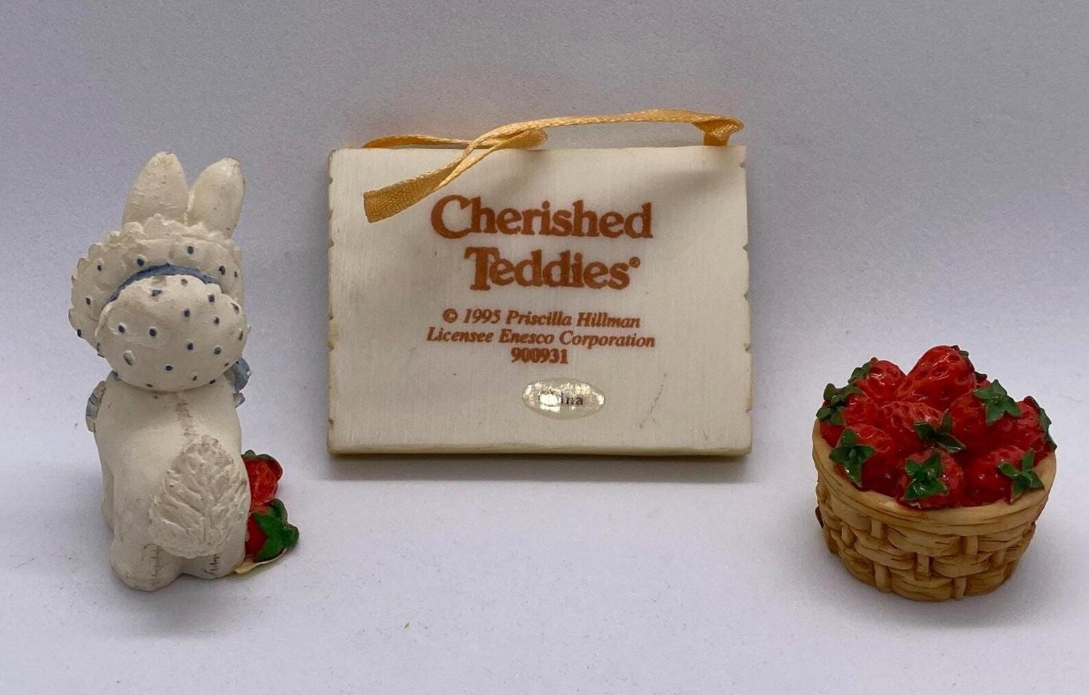 Cherised�Teddies Mini Figurines 900931 Set of�3 image 3