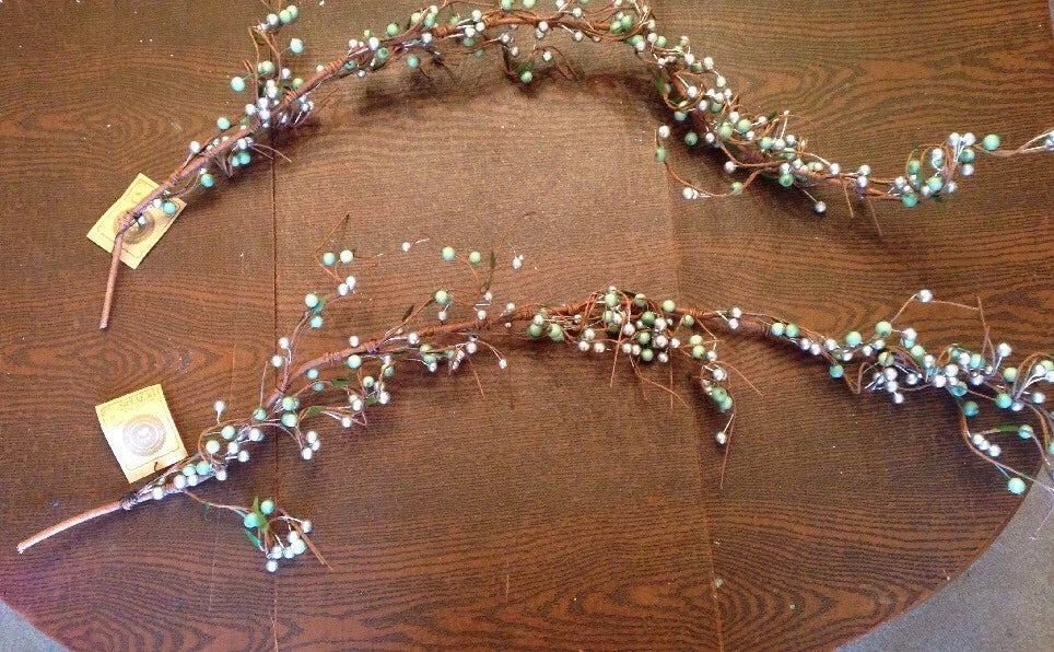 Boyds Accessories Carly's Frostbeary Garland  654264 image 0