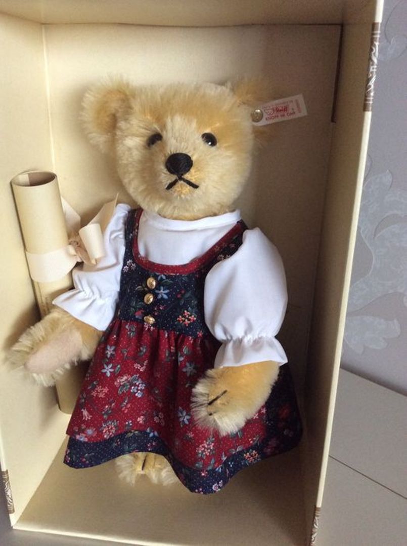 Steiff Alsterhaus Exclusive  Hamburg 42cm Metha Fisher's Wife 655210  LE 1500 image 2