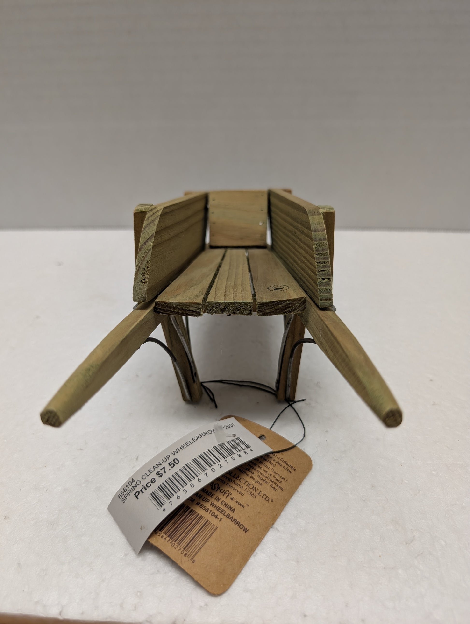 Boyds Accessory Spring Clean Up Wheel Barrow image 3