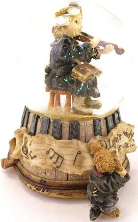 Boyds Waterglobe Dollstone Lindsey with Louis The Recital 272020 image 6