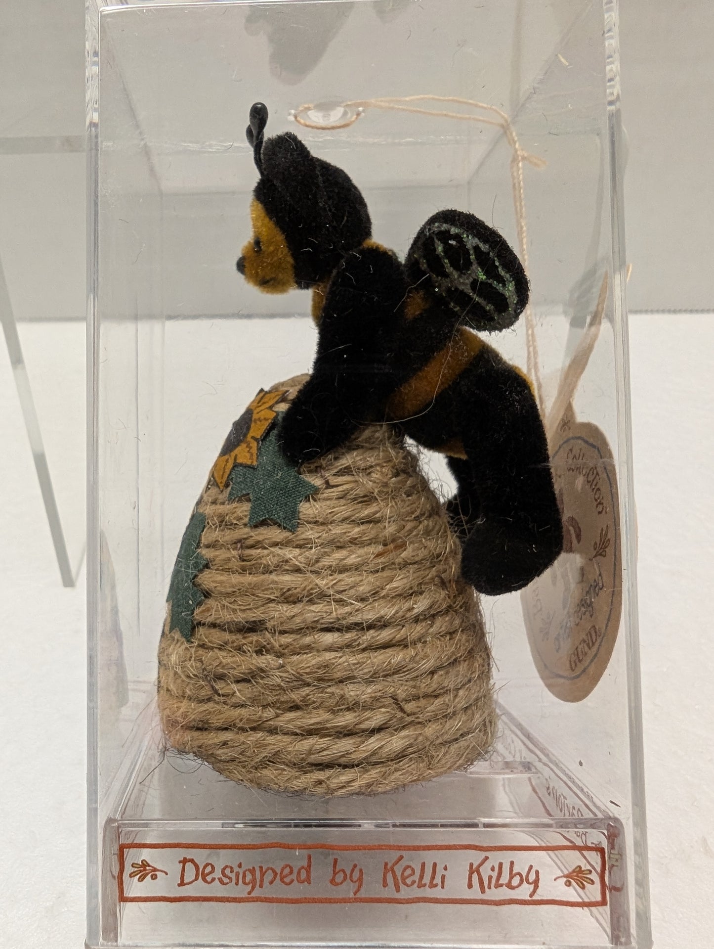 Gund Barton's Creek  Mini Buzzy Bear and the Beehive 72007 image 2