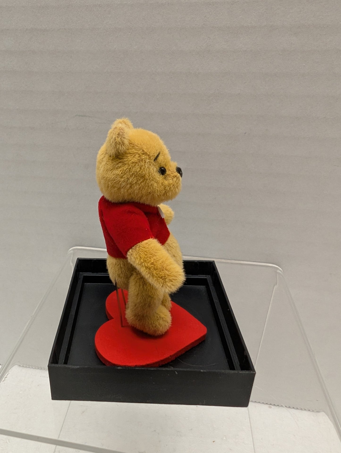World of Miniature Bears Pooh image 5