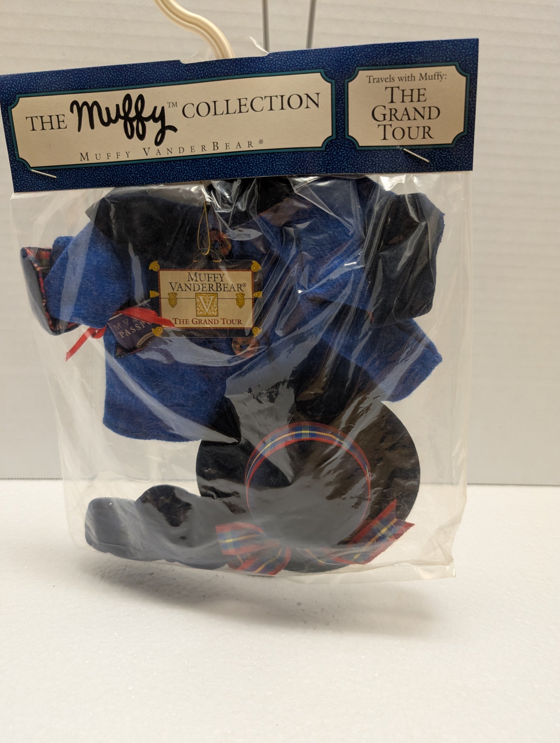 North American Grand Tour Travel Muffy Outfit 4366 image 0