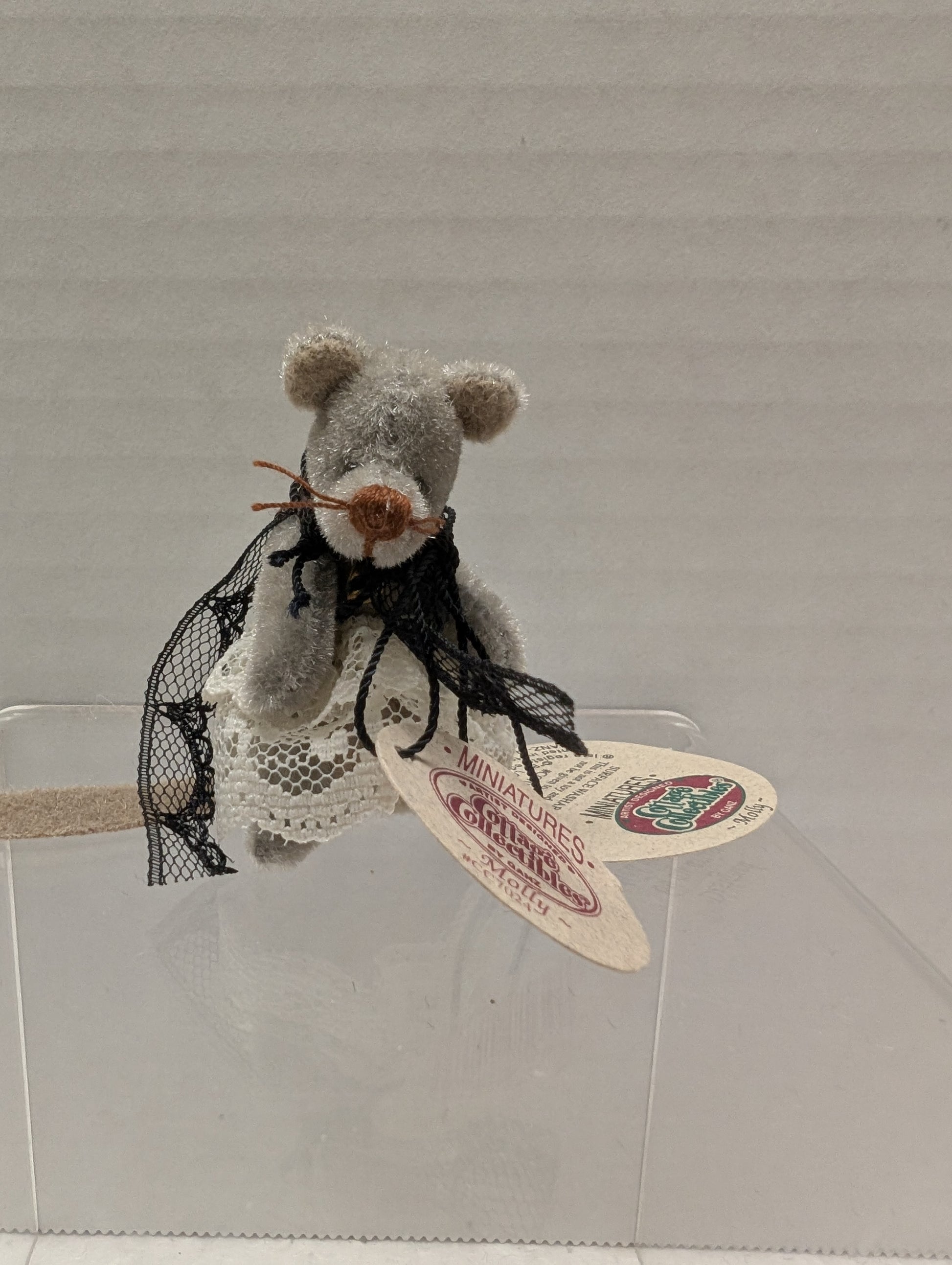 Ganz Cottage Miniatures Molly Mouse CC7024 image 0