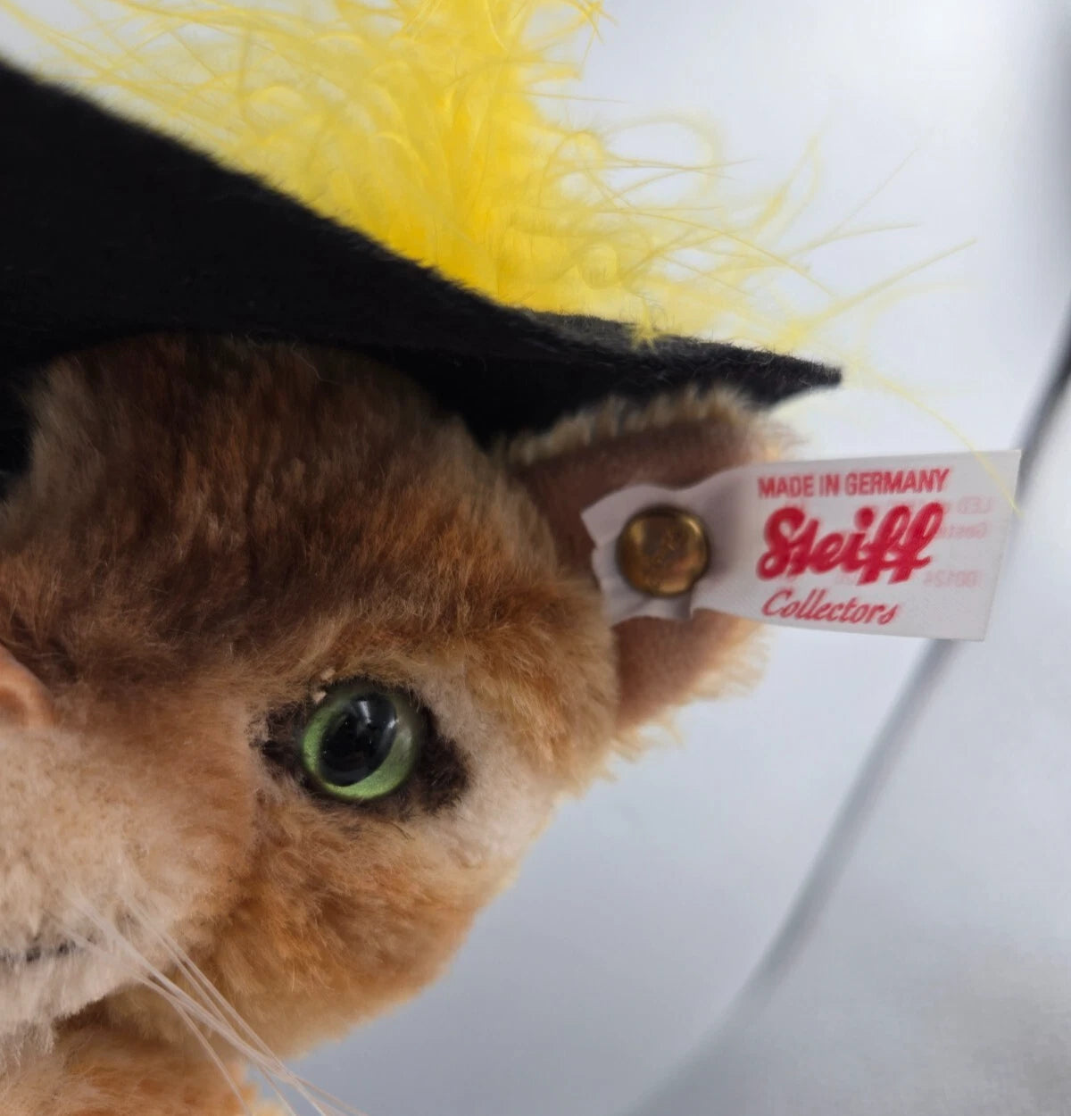 Steiff Puss in Boots 26cm Golden Brown image 3
