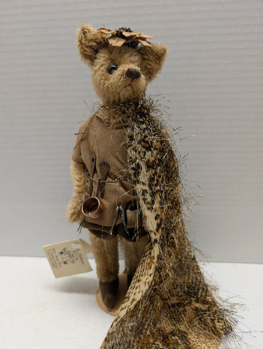 Elfin with Cloak 14" Bear by Linda Nelson image 0
