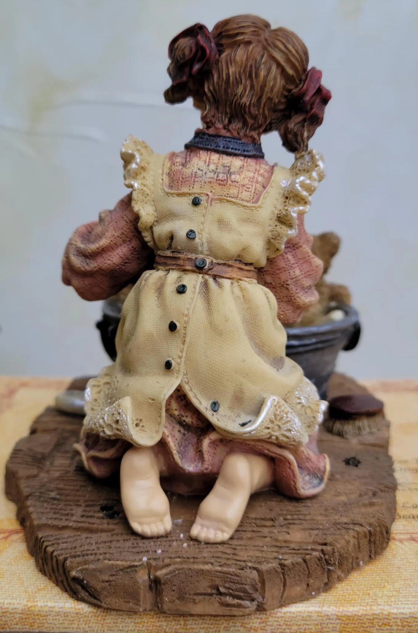 Boyds Dollstone Wendy with Bronte, Keats, Tennyson, Poe Wash Day #3521 image 3