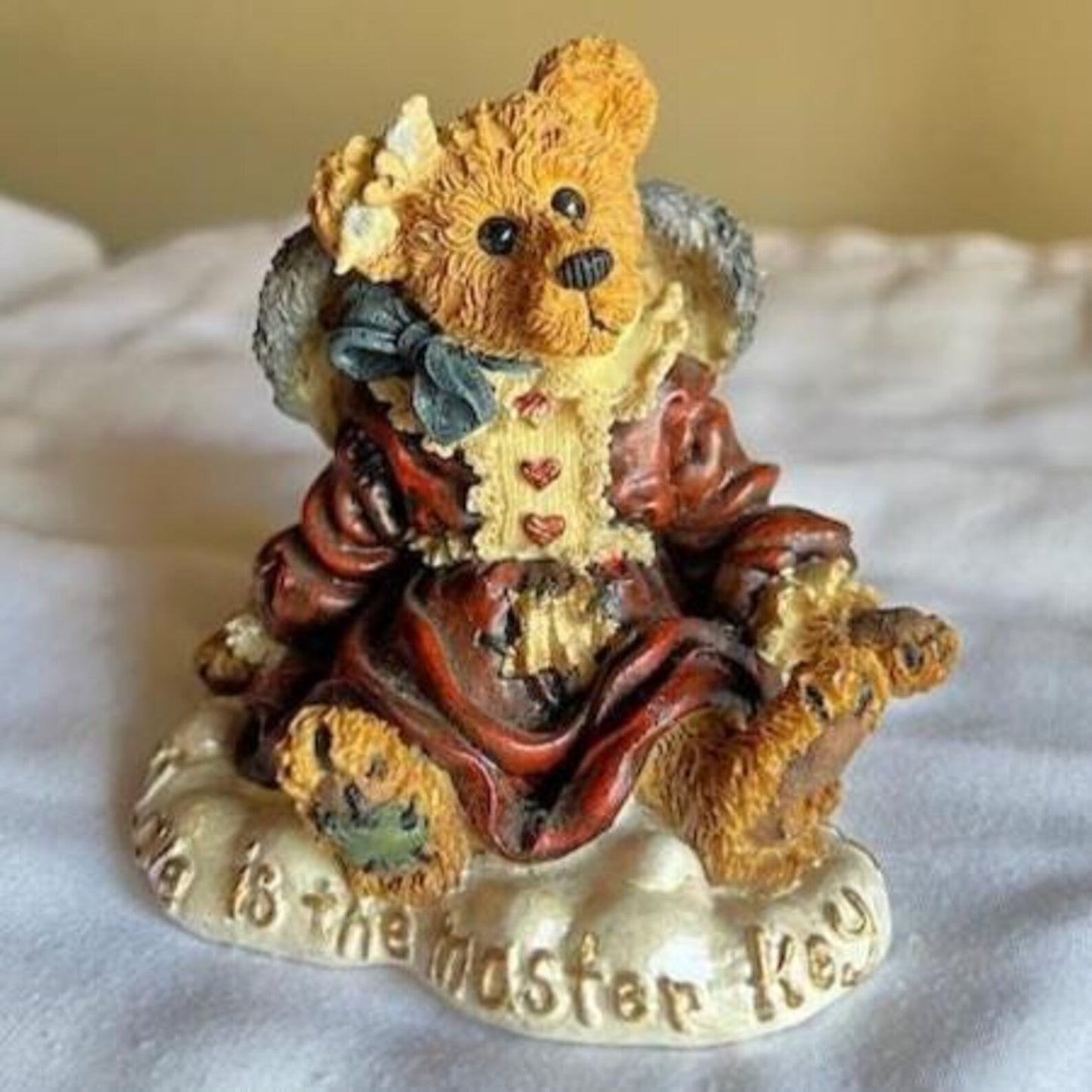 Boyds Bear Resin Guinevere the Angel   Love is the Master Key #228308 image 2