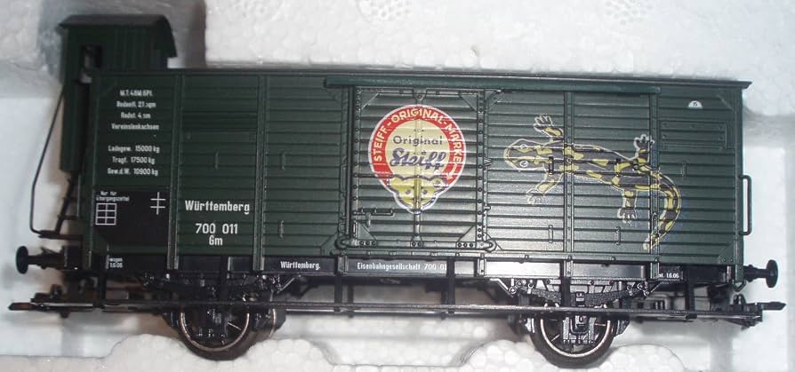 Steiff Salamander & Marklin Train Car  #488061